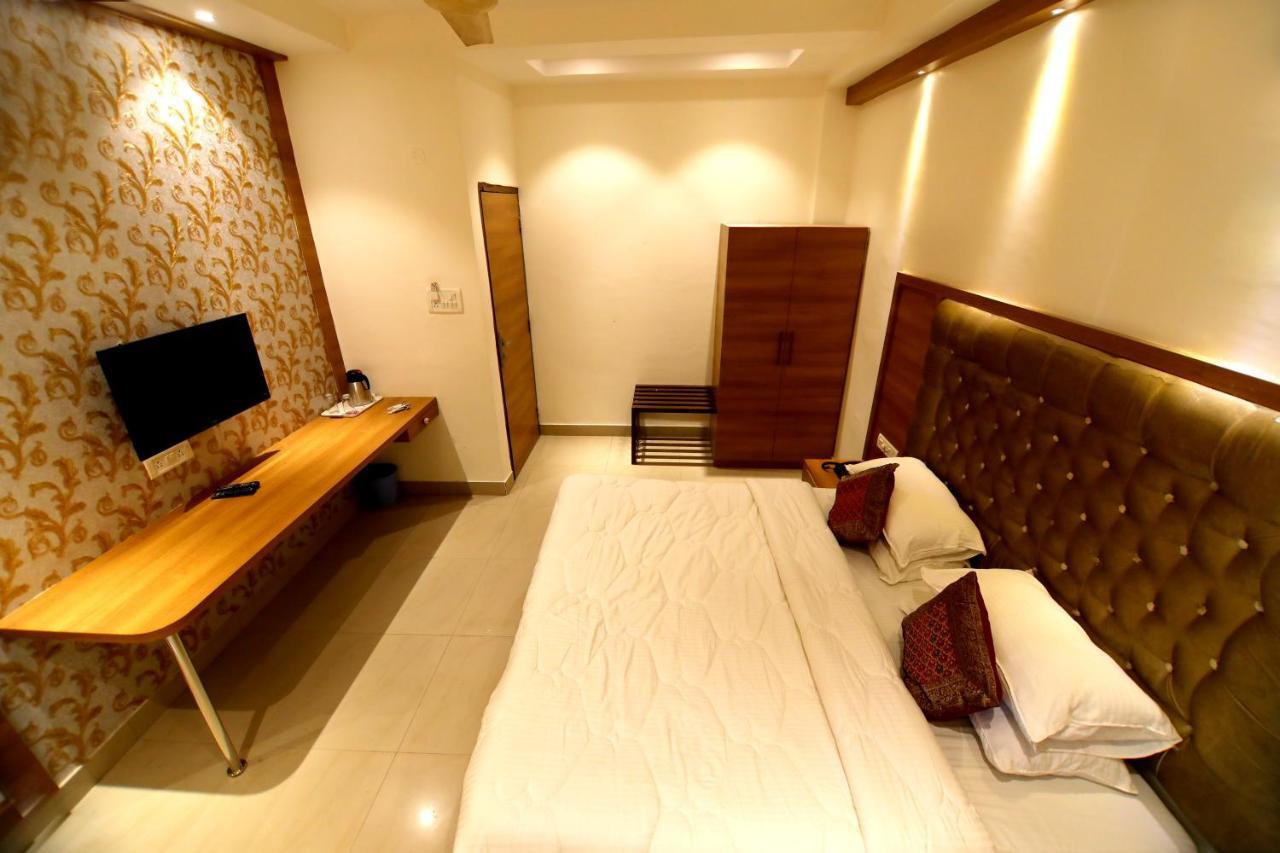 Hotel Sarin Inn - Varanasi — Photos 1